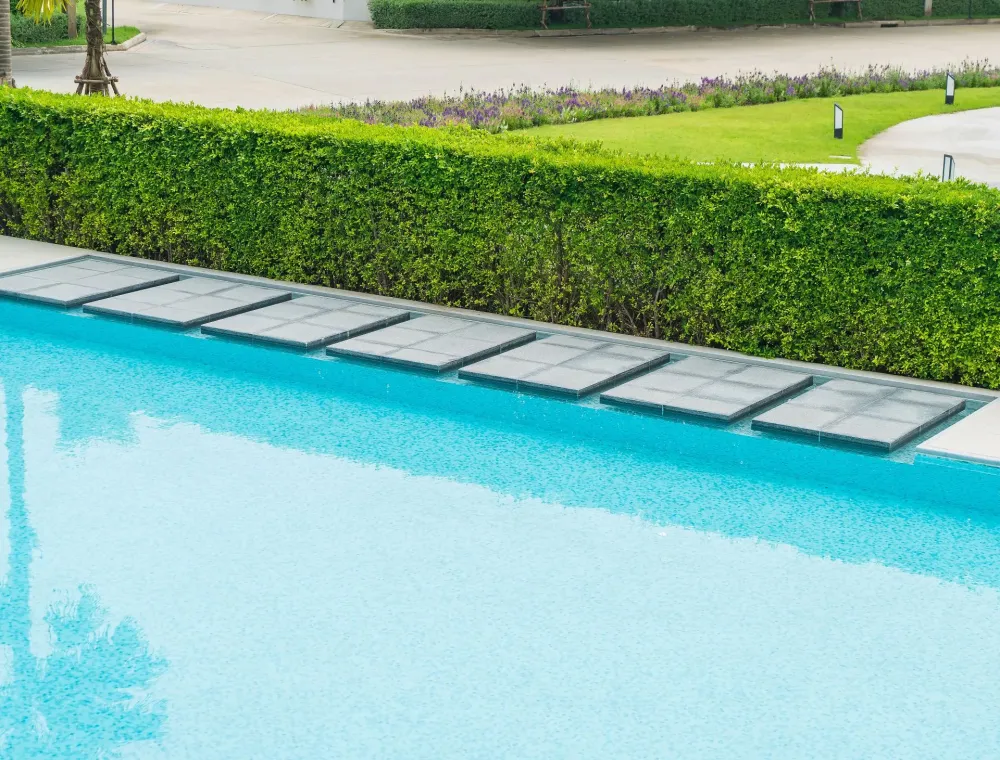 Pose contour de piscine à Sanvignes-les-Mines